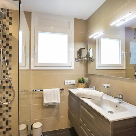 בית נופש Casa Renovada Con 3 Dormitorios, Terraza Y Barbacoa A 3 Km De La Playa En - Hisp-288-46 רוזס